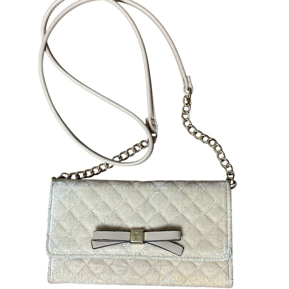 Nine West velvet quilted crossbody bag blush with gold bow and chain accents - Picture 9 of 11